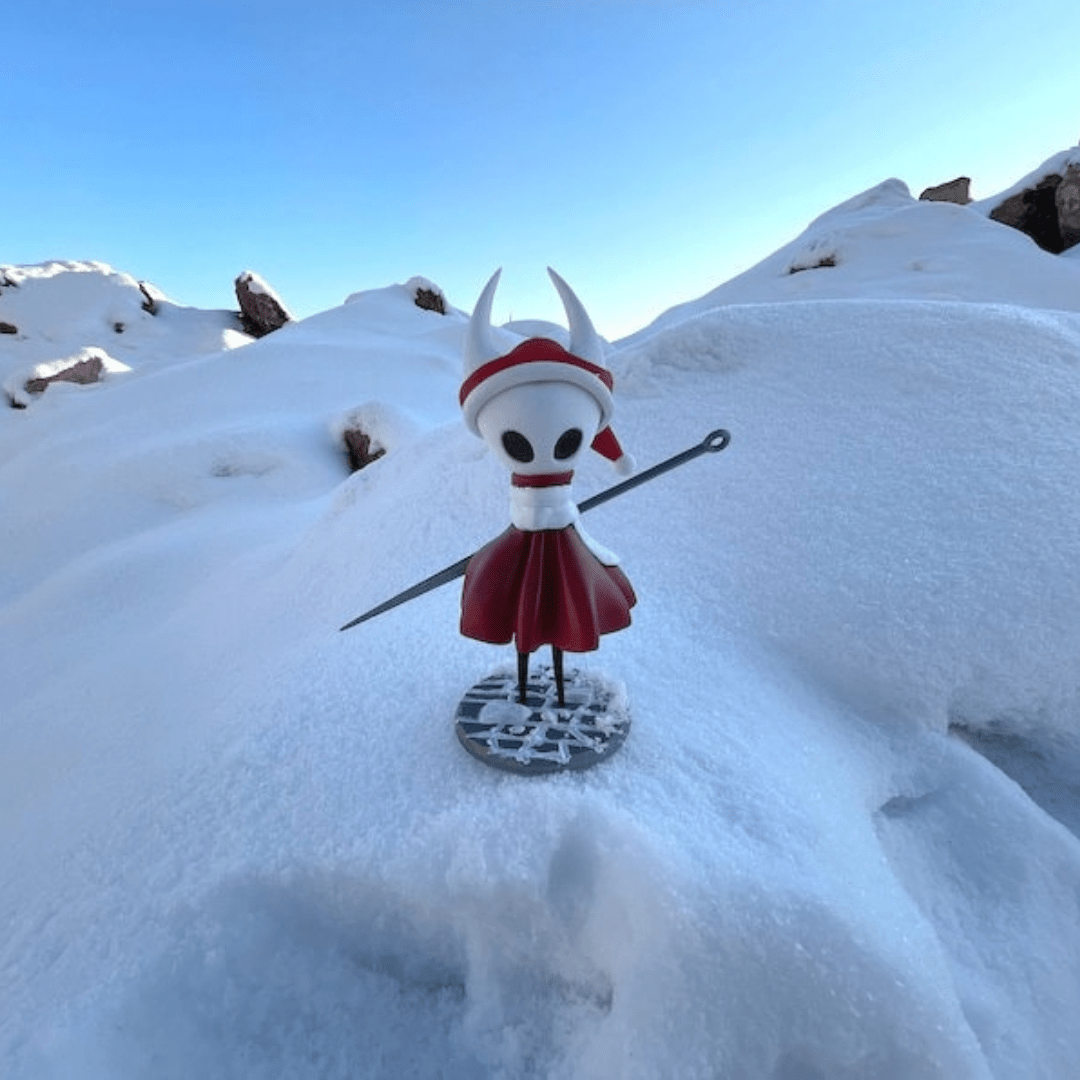 Hollow Knight and Hornet Xmas Figures
